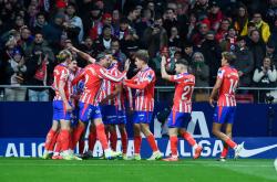 LOL赛事-荷兰险胜塞维利亚，奥亚尔萨瓦尔惊艳四座