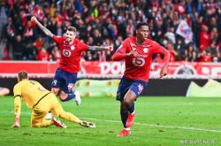 LOL赛事-里昂客场击败里尔，保持领先优势的简单介绍