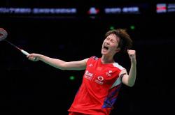 LOL决赛-韩国队碾压德国队，陈雨菲高光表现