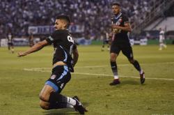 -关于阿根廷篮球联赛：拉普拉塔胜利稳定的信息