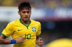 英雄联盟总决赛-铁血防线与跨次元神射，当突尼斯打穿厄瓜多尔，加克波在NBA总决赛接管比赛