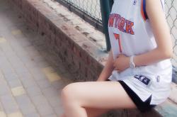 英雄联盟总决赛门票-绝杀轨迹，当F1火花点燃绿茵场的夜晚