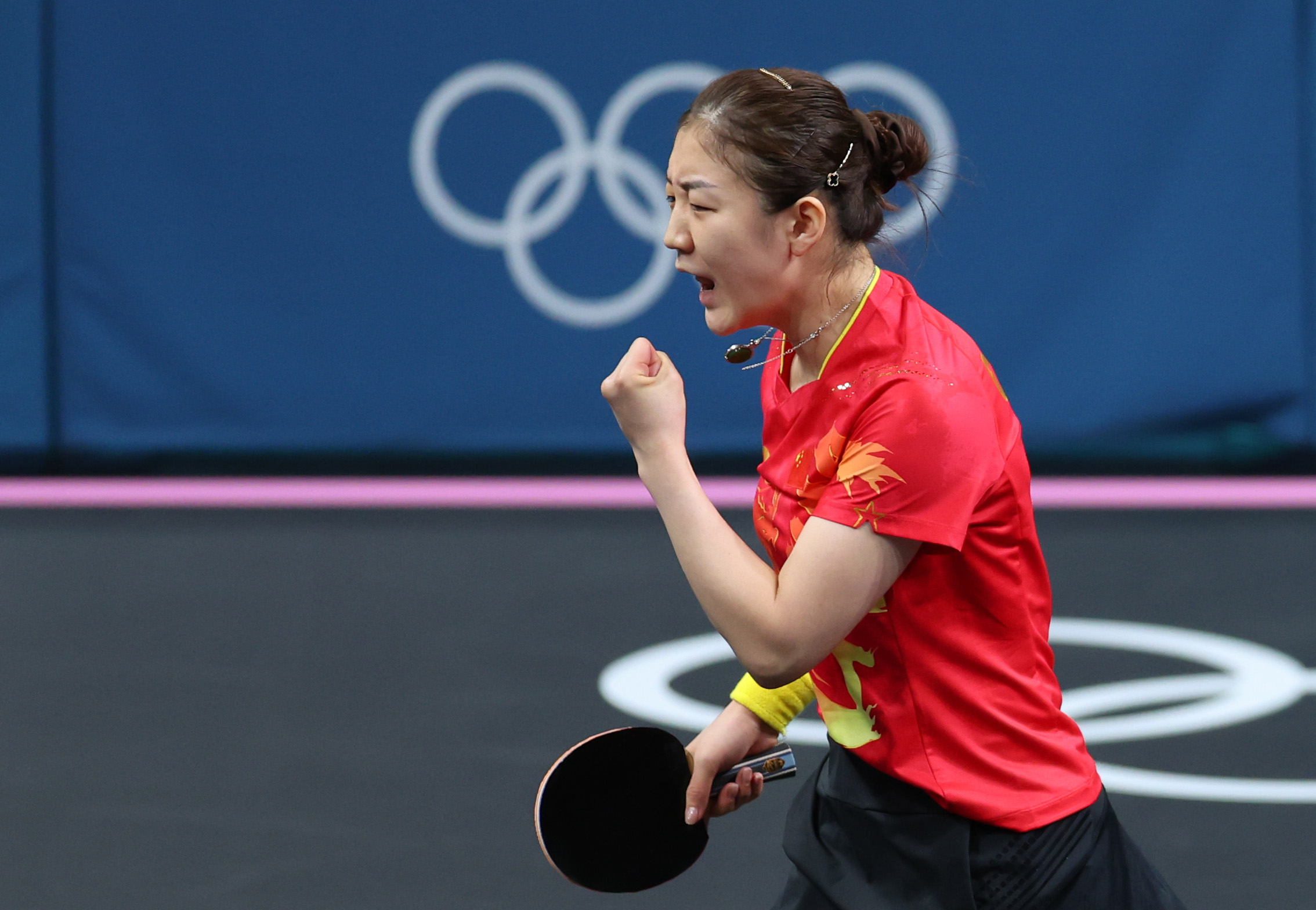 资深球员表现出众，球队主力作风备受瞩目