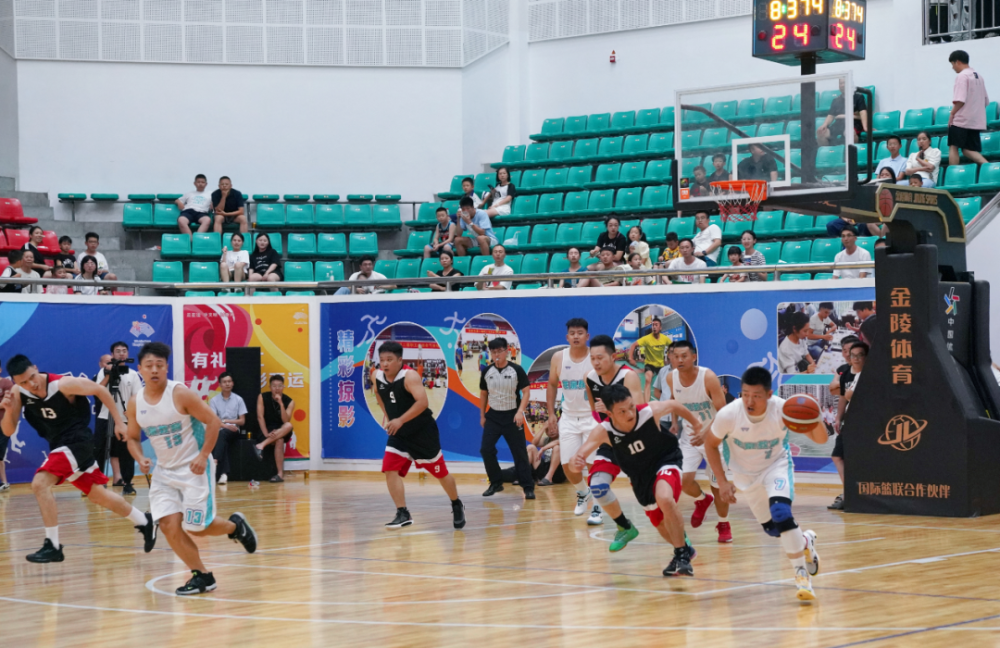 关于阿根廷篮球冠军赛迎来高潮紧张激烈的信息 关于阿根廷篮球冠军赛迎来高潮紧张激烈的信息