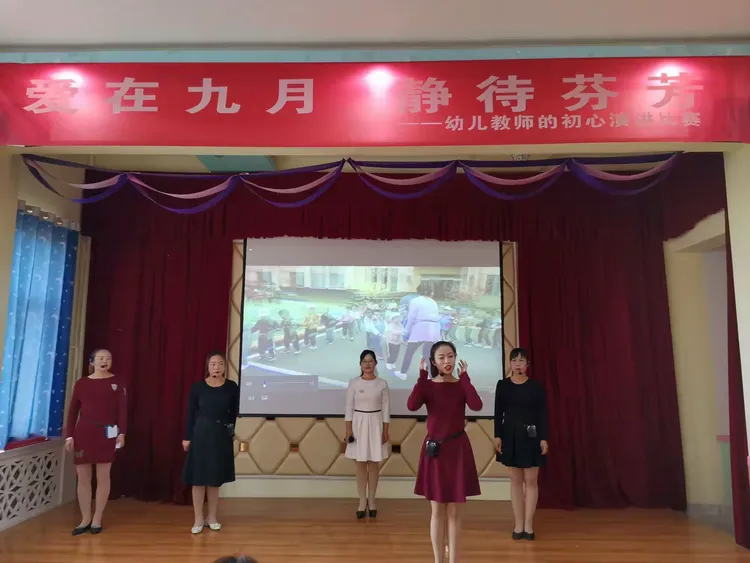 立足岗位的顶尖表演感人至深 立足岗位的顶尖表演感人至深