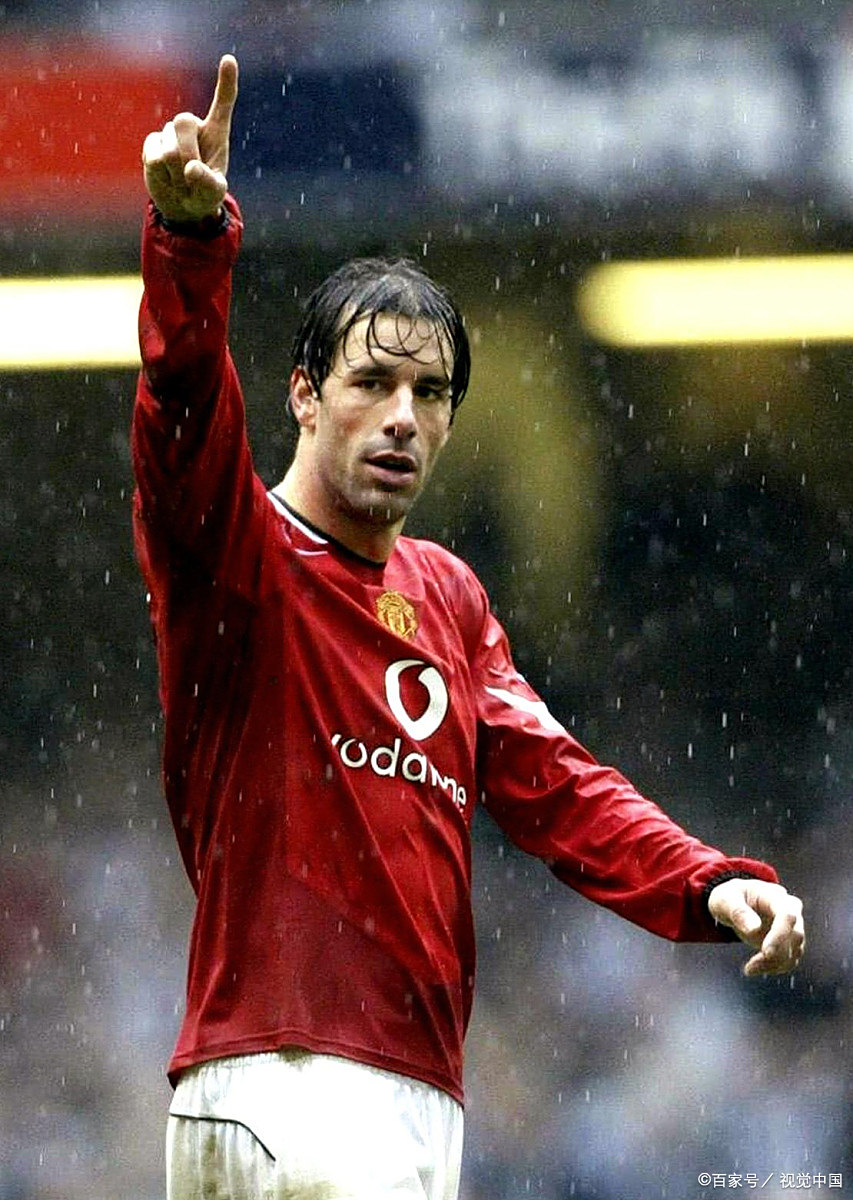 英格兰足球传奇球员回顾职业生涯，感慨万千的简单介绍
