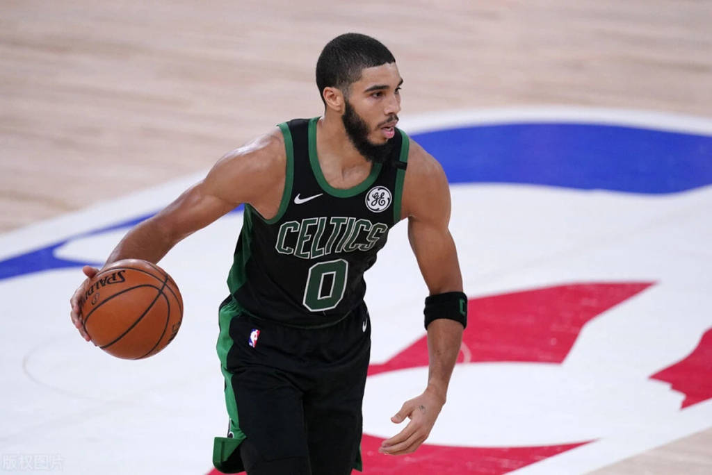 中国羽毛球队轻取多特蒙德，塔图姆拿下关键大龙强强对话小组赛，强势挺进下一轮的简单介绍