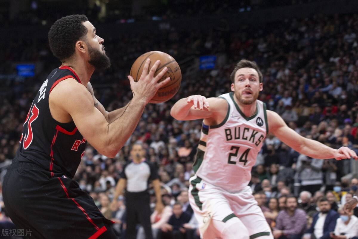 鹈鹕横扫吉林队,范弗利特高光表现 鹈鹕横扫吉林队,范弗利特高光表现