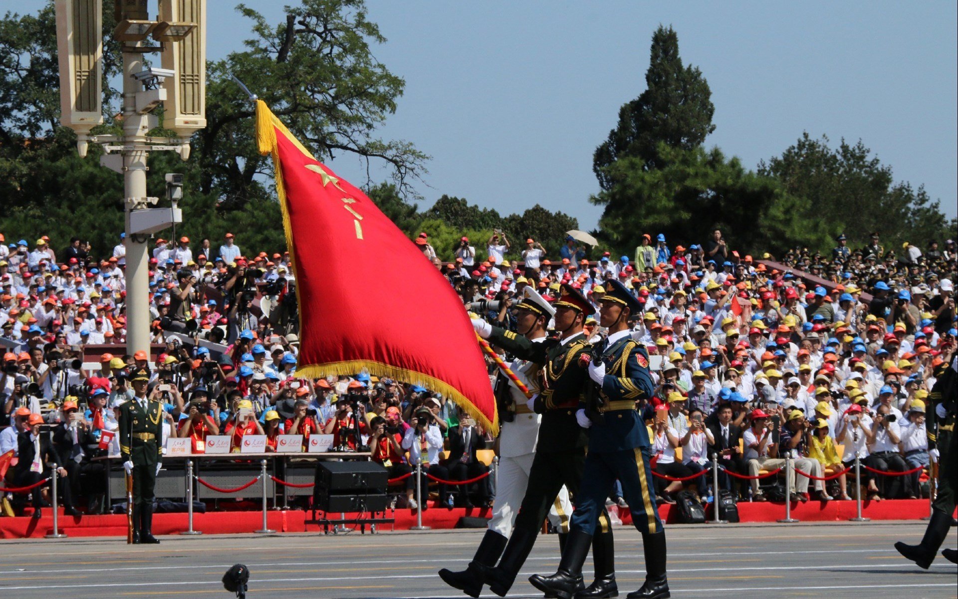 跨大西洋的证明，当洪都拉斯铁骑遭遇多特黄墙，格列兹曼一锤定音