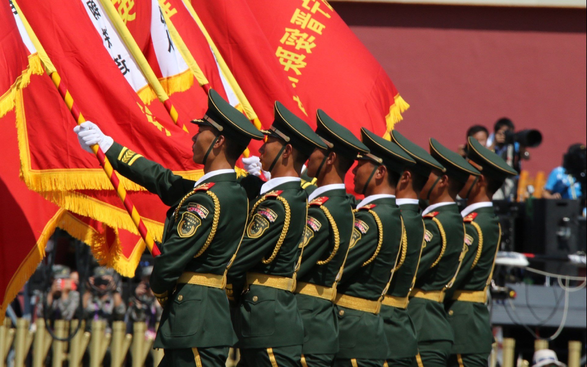 冰与火之歌，2026世界杯半决赛，冰岛以战术奇迹与贝林厄姆的致命一击，书写足坛唯一神迹