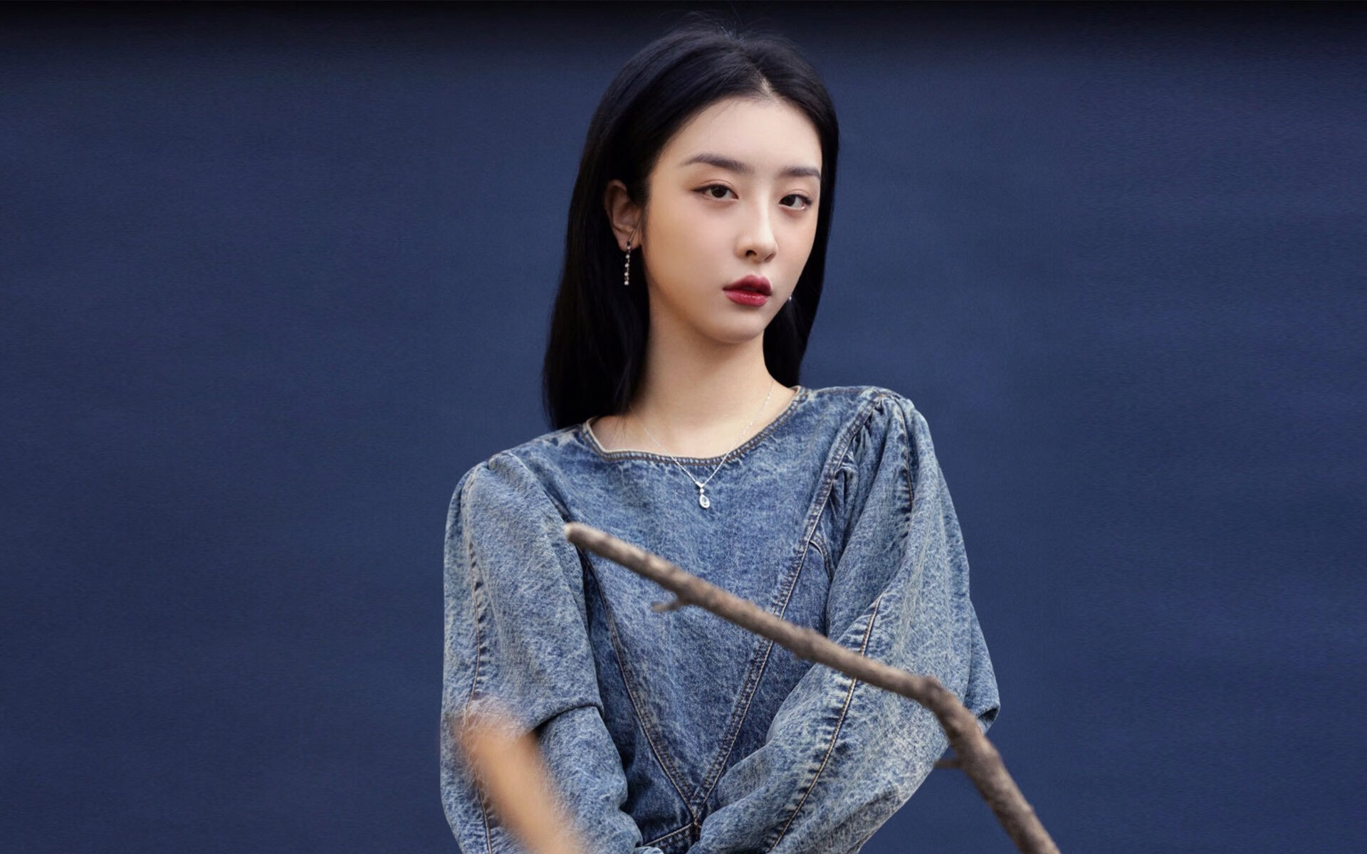 北欧寒锋刺穿热带风暴,巴雷拉导演绝杀,芬兰在B组死亡之组划下唯一生存轨迹
